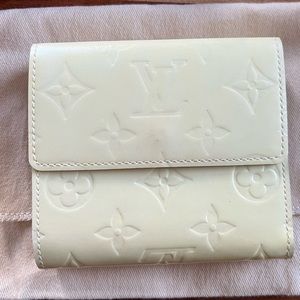 Louis Vuitton Vernis Elise wallet